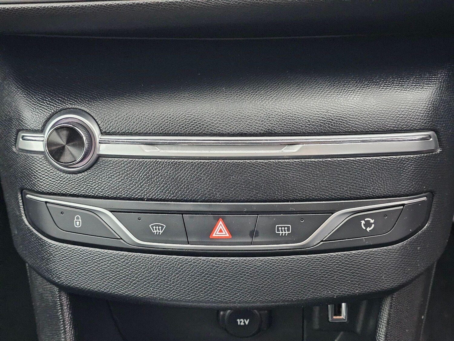 Used Peugeot 308 2018 for sale - 77470468: Photo 18