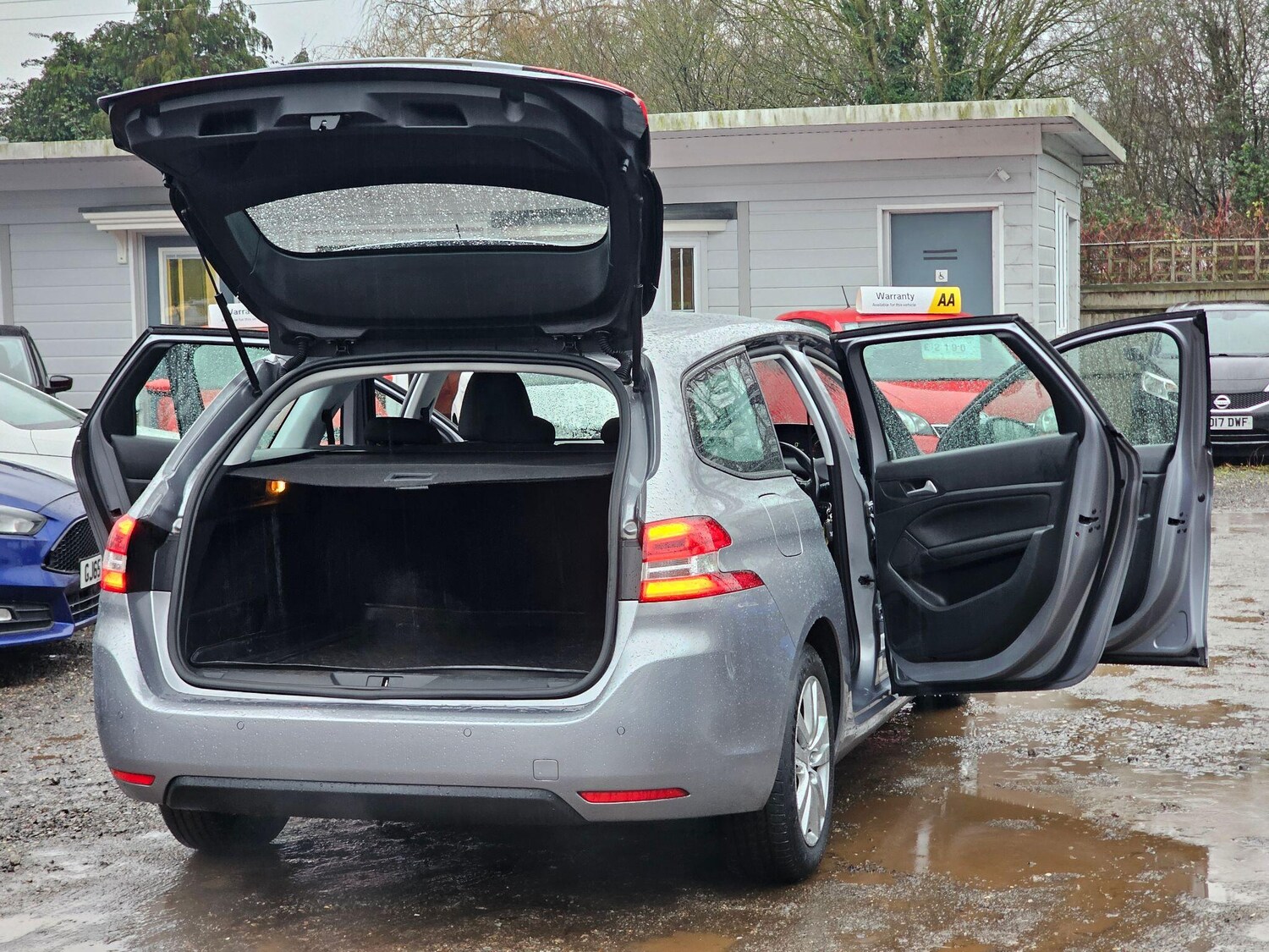 Used Peugeot 308 2018 for sale - 77470468: Photo 36