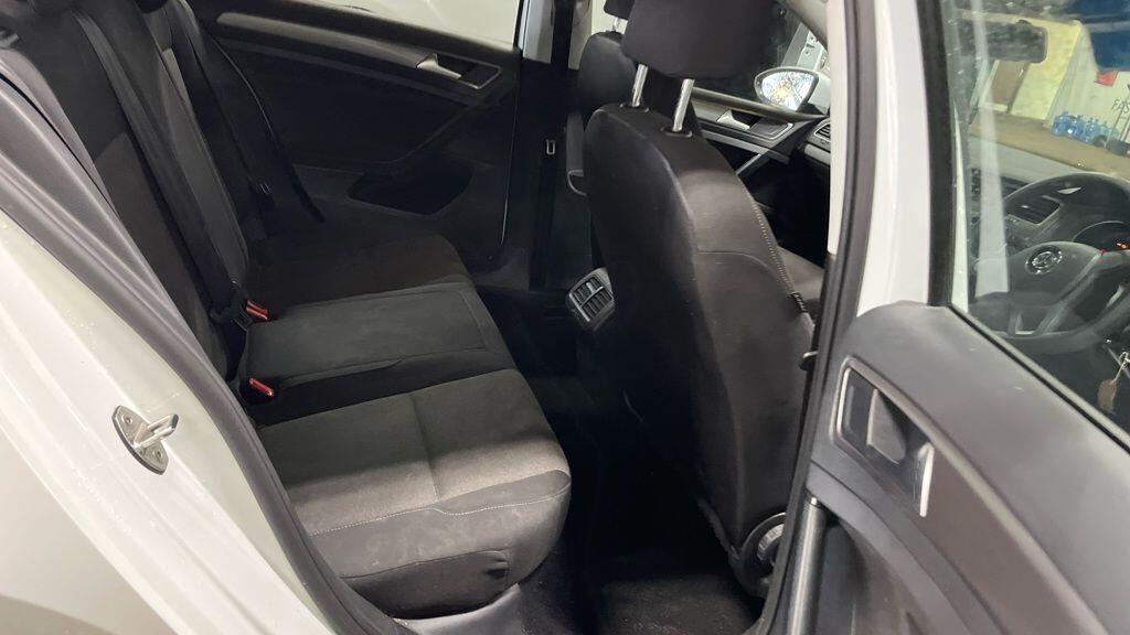 Used Volkswagen Golf 2017 for sale - 78085985: Photo 21