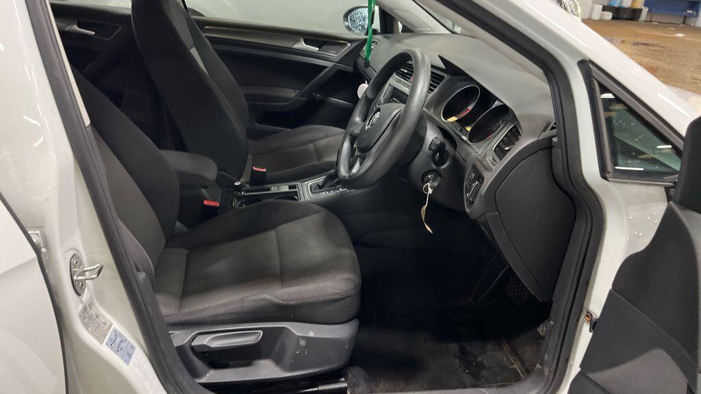 Used Volkswagen Golf 2017 for sale - 78085985: Photo 5