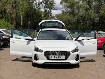 Used Hyundai i30 2017 for sale - 79361703: Photo