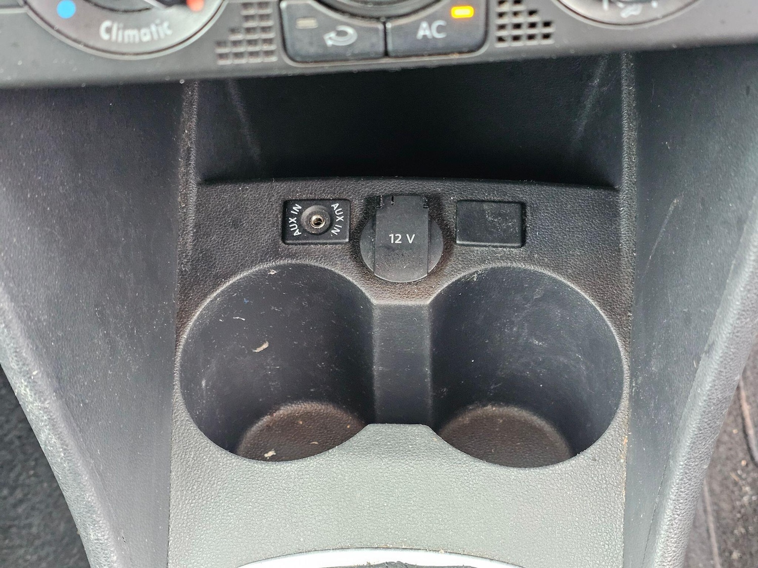 Used Volkswagen Polo 2010 for sale - 77470446: Photo 23