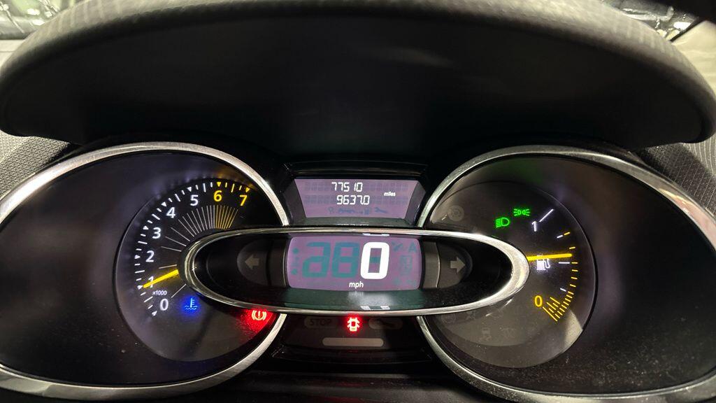 Used Renault Clio for sale - 77497530: Photo 28