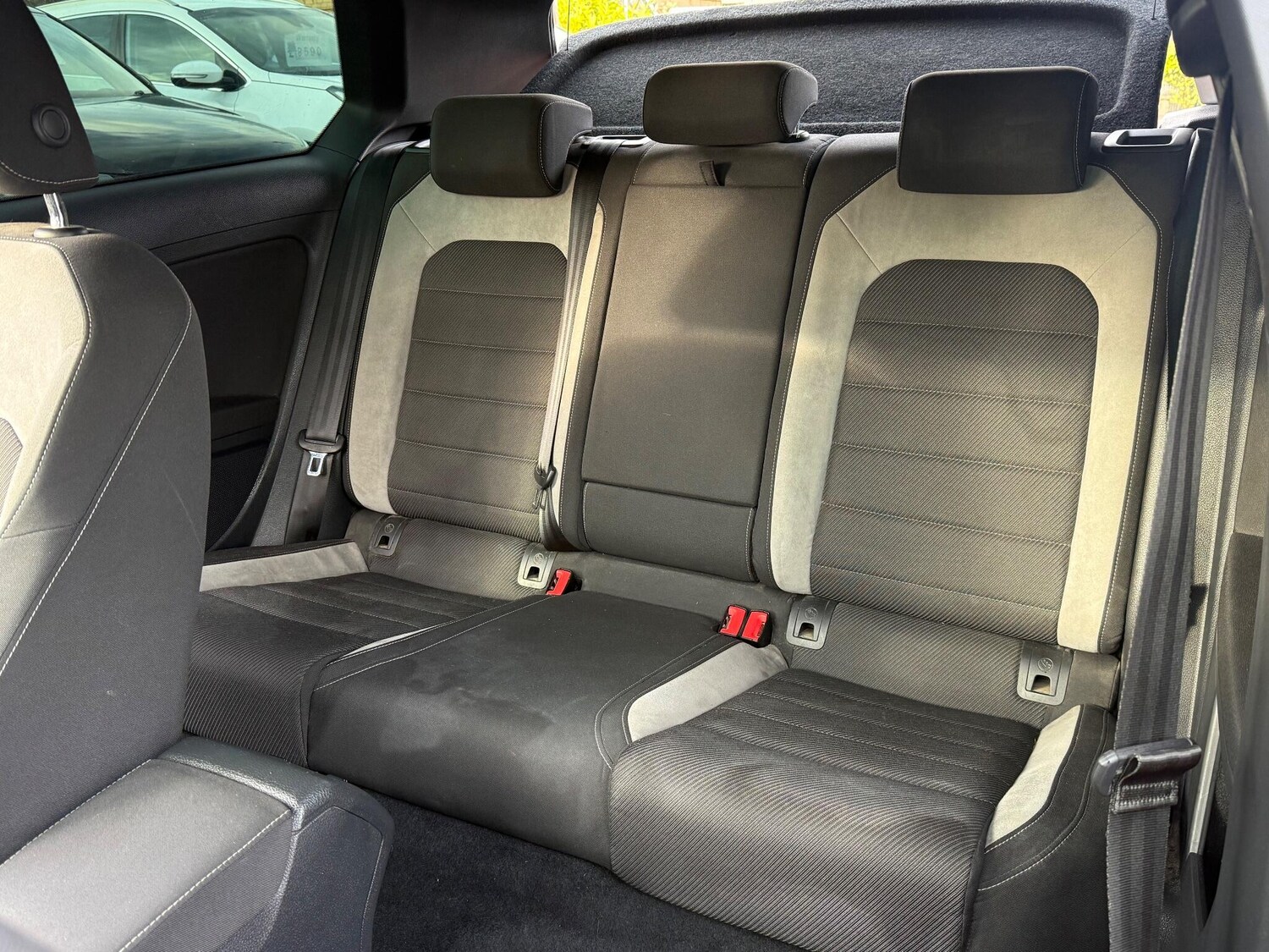 Used Volkswagen Golf 2014 for sale - 77470481: Photo 32