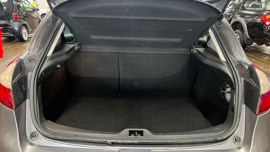 Used Renault Megane 2012 for sale - 77657698: Photo 20