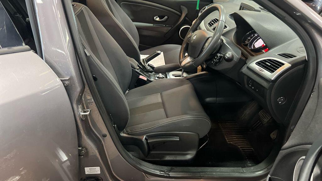 Used Renault Megane 2012 for sale - 77657698: Photo 5