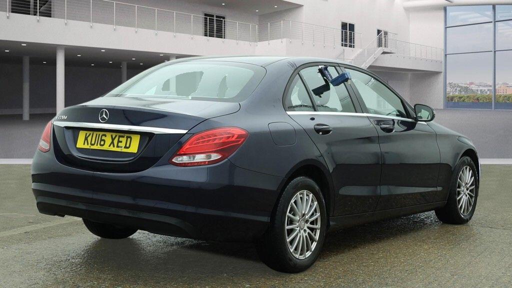 Used Mercedes-Benz C Class 2016 for sale - 78086307: Photo 4