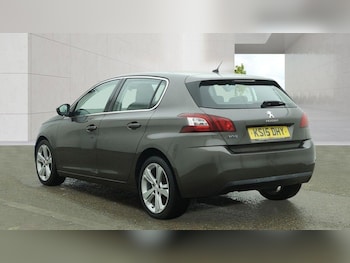 Used Peugeot 308 2015 for sale - 79034415: Photo