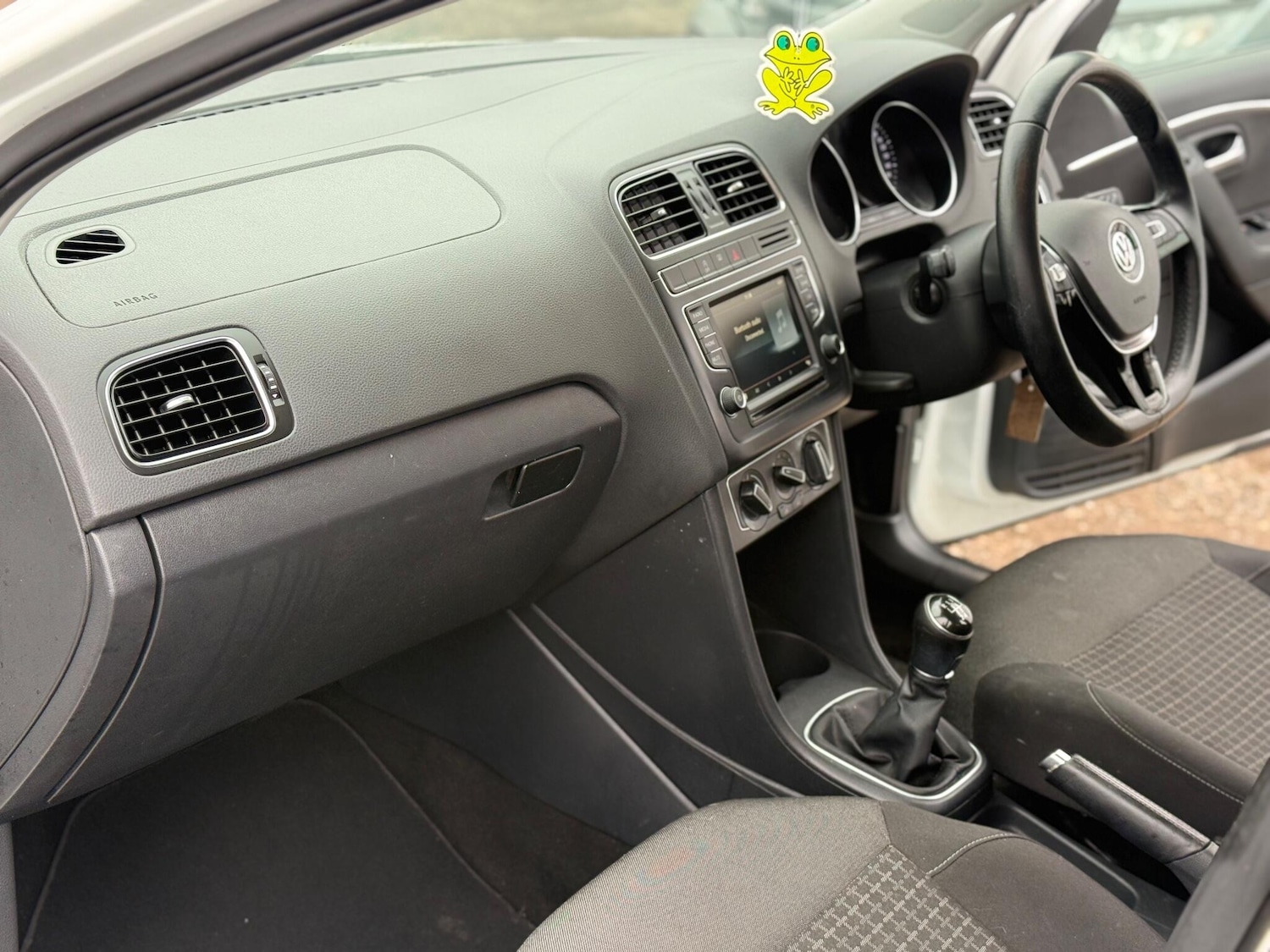 Used Volkswagen Polo 2014 for sale - 77470479: Photo 28