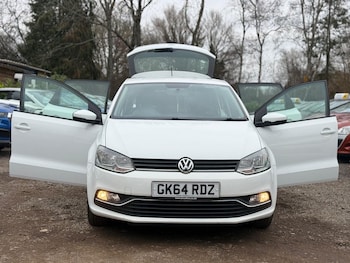 Used Volkswagen Polo 2014 for sale - 77470479: Photo