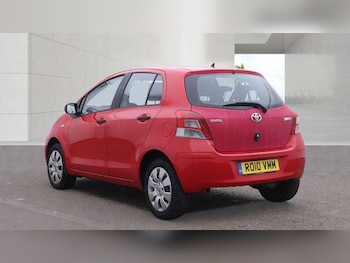 Used Toyota Yaris 2010 for sale - 79465115: Photo