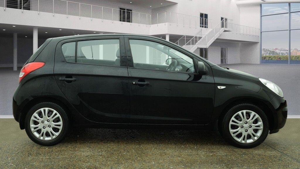 Used Hyundai i20 2010 for sale - 77794412: Photo 6