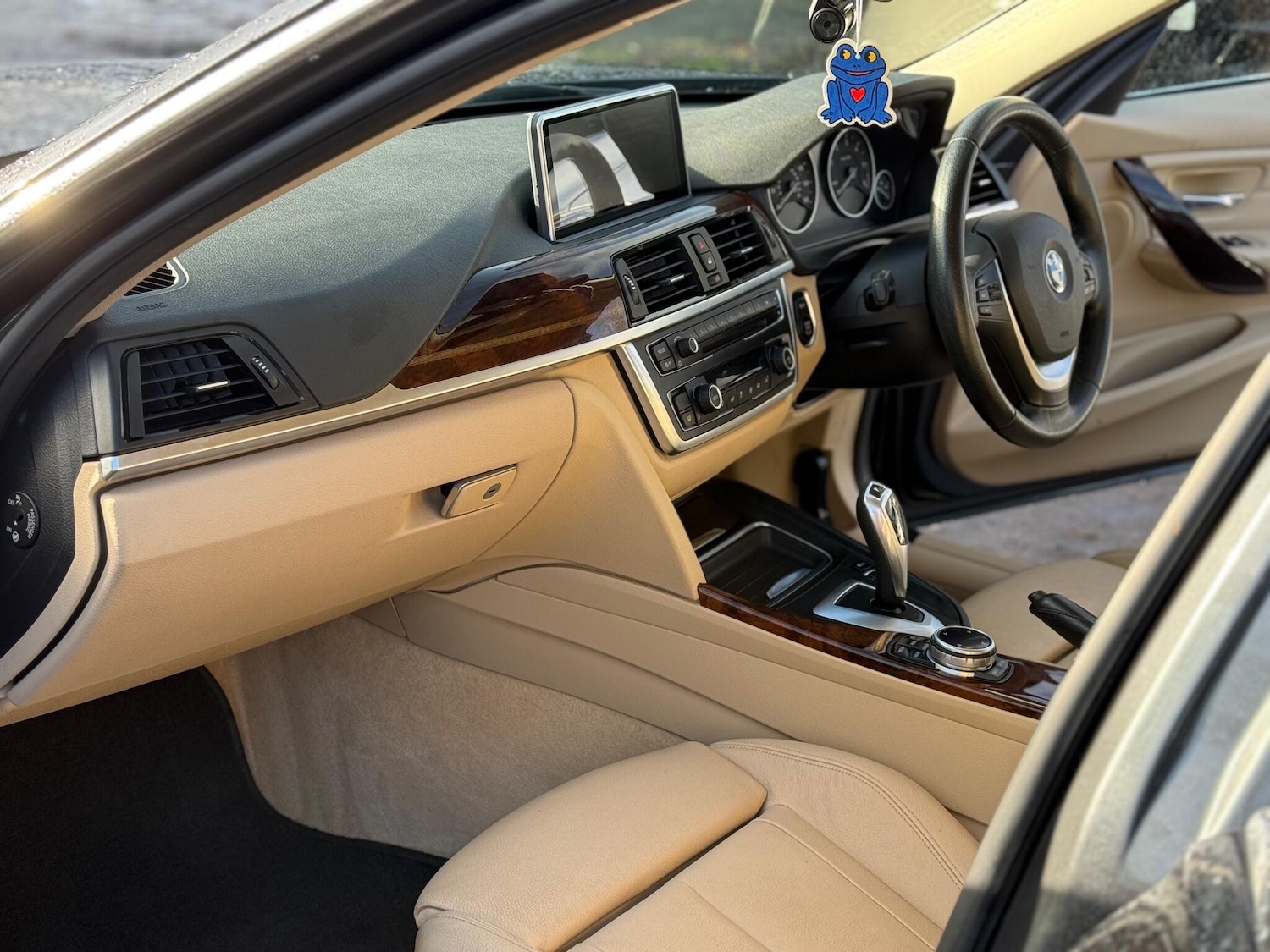 Used BMW 3 Series 2014 for sale - 77470477: Photo 41