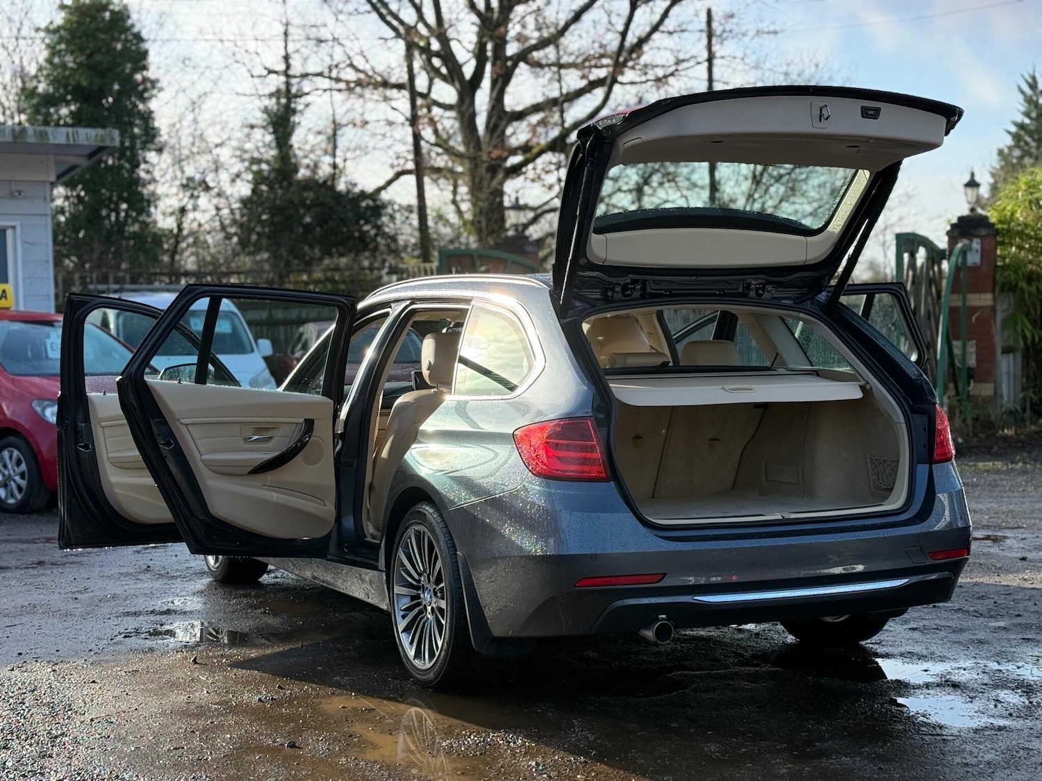 Used BMW 3 Series 2014 for sale - 77470477: Photo 46