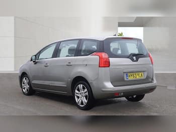Used Peugeot 5008 2013 for sale - 79774421: Photo