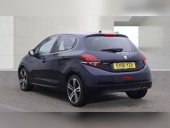 Used Peugeot 208 2016 for sale - 79278910: Photo