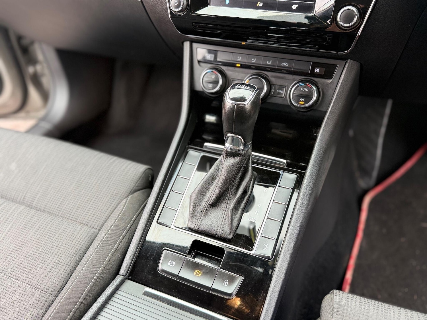 Used Skoda Superb 2016 for sale - 77470465: Photo 17