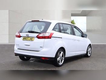 Used Ford Grand C-Max 2015 for sale - 79532936: Photo