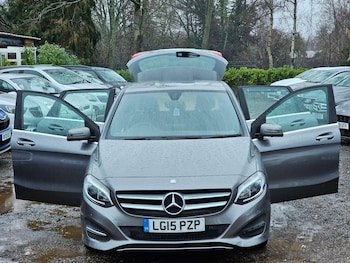 Used Mercedes-Benz B Class 2015 for sale - 77470455: Photo