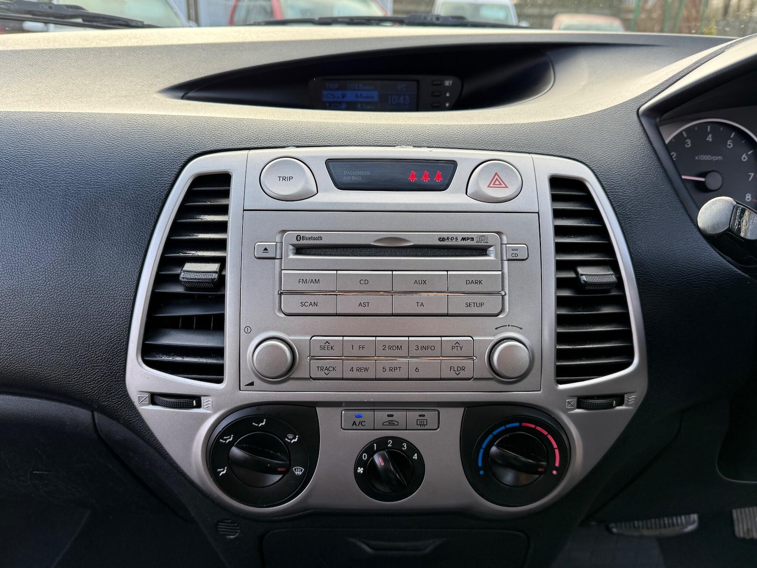 Used Hyundai i20 2011 for sale - 77470450: Photo 16