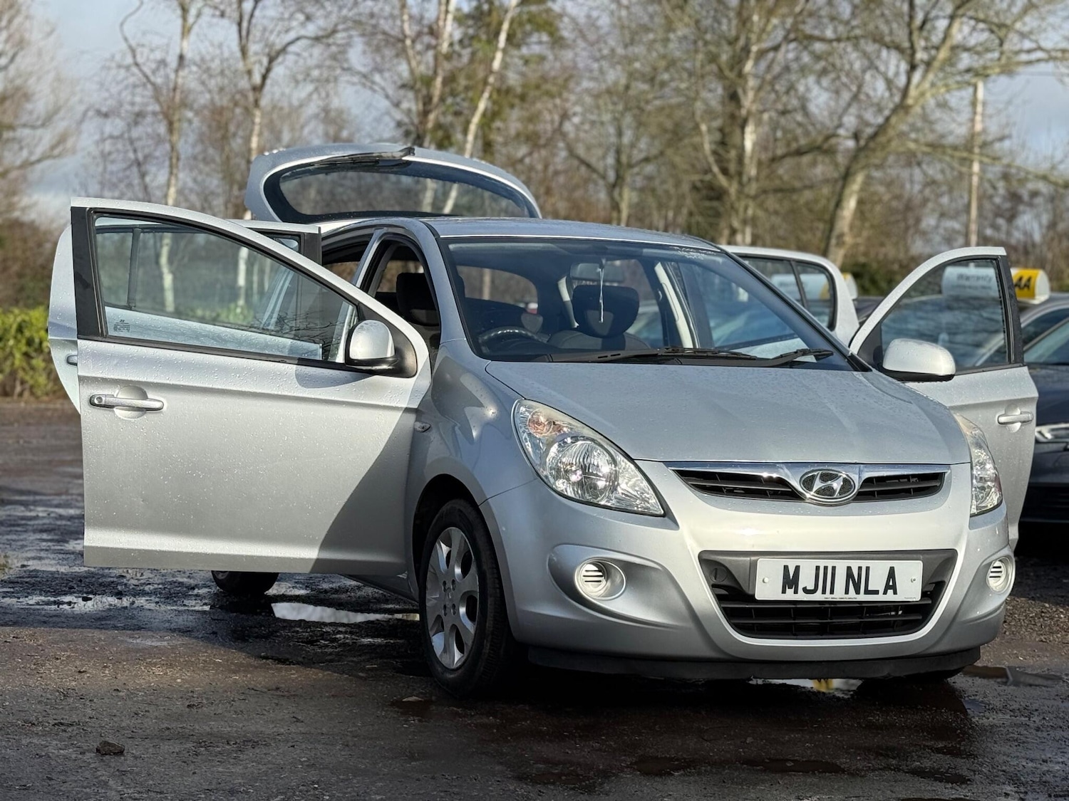 Used Hyundai i20 2011 for sale - 77470450: Photo 27