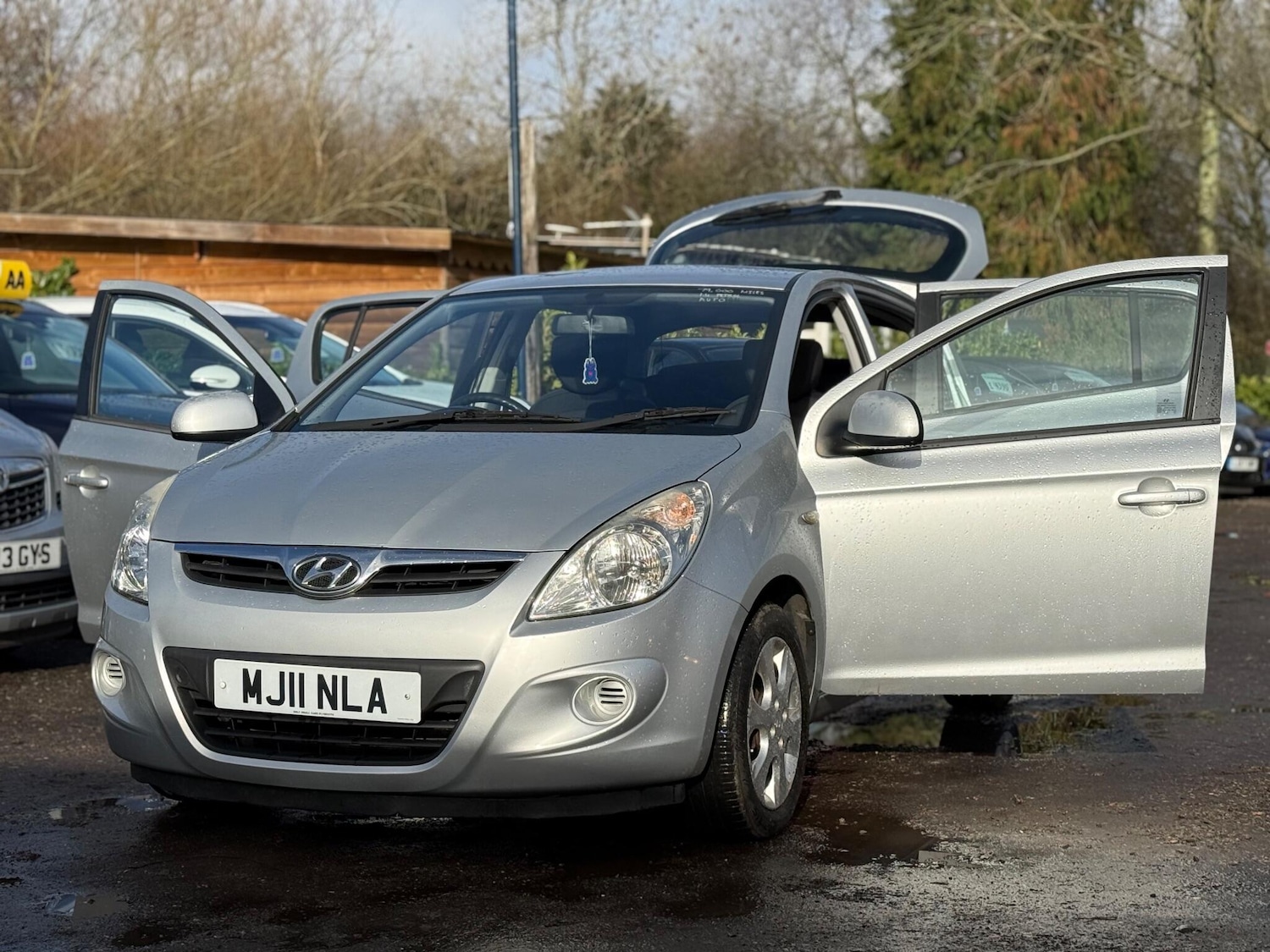 Used Hyundai i20 2011 for sale - 77470450: Photo 29