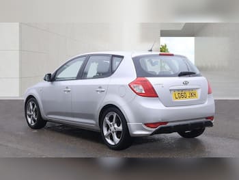 Used Kia Ceed 2010 for sale - 79808711: Photo