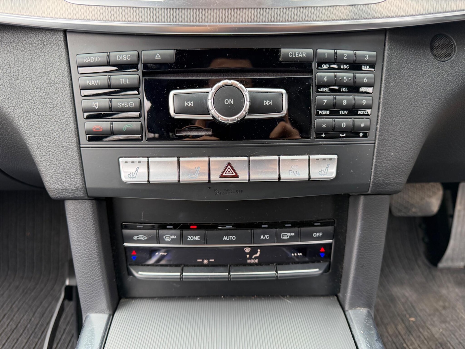 Used Mercedes-Benz E Class 2014 for sale - 77657672: Photo 24