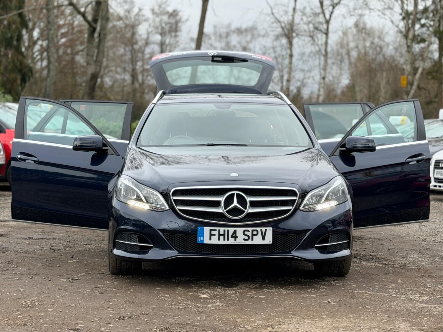 Used Mercedes-Benz E Class 2014 for sale - 77657672: Photo 34