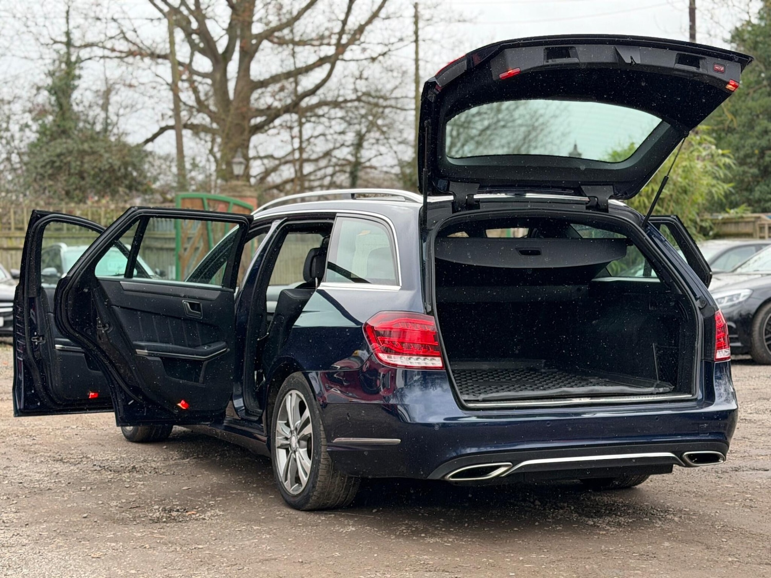 Used Mercedes-Benz E Class 2014 for sale - 77657672: Photo 36