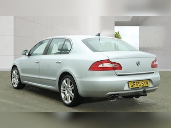 Used Skoda Superb 2009 for sale - 79033716: Photo