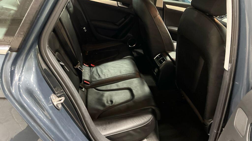 Used Audi A4 2009 for sale - 77470470: Photo 14