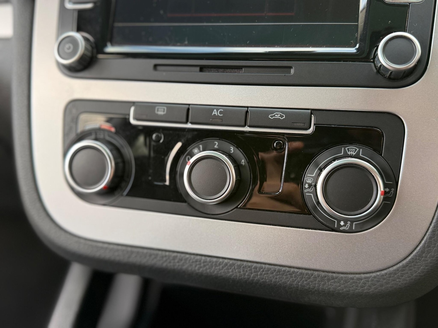 Used Volkswagen Scirocco 2010 for sale - 77470445: Photo 20