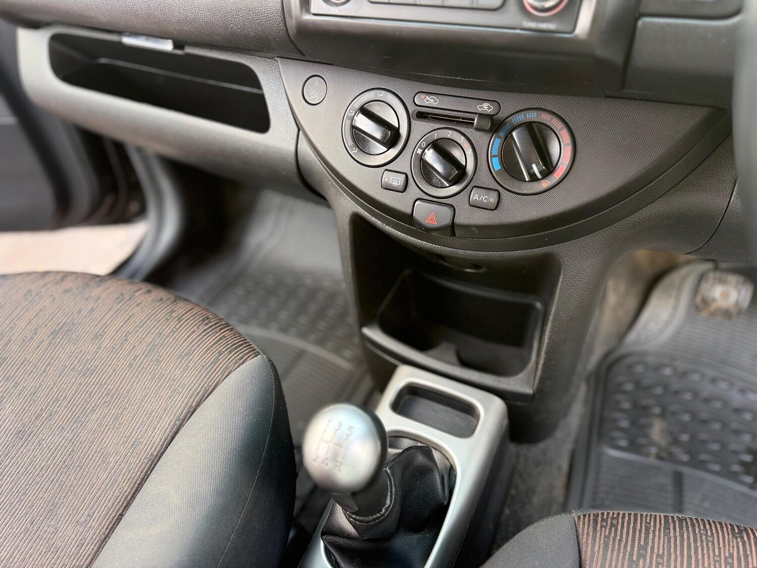 Used Nissan Note 2010 for sale - 77470435: Photo 14