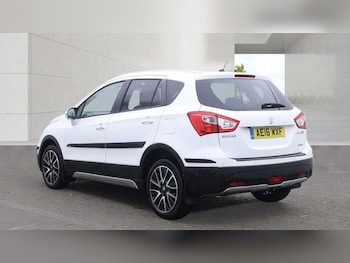 Used Suzuki SX4 S-Cross 2016 for sale - 79532417: Photo