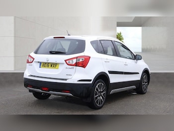 Used Suzuki SX4 S-Cross 2016 for sale - 79532417: Photo