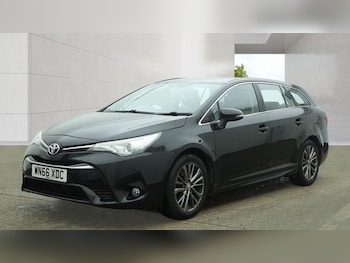Used Toyota Avensis 2016 for sale - 79132042: Photo