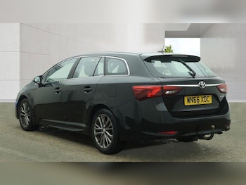 Used Toyota Avensis 2016 for sale - 79132042: Photo