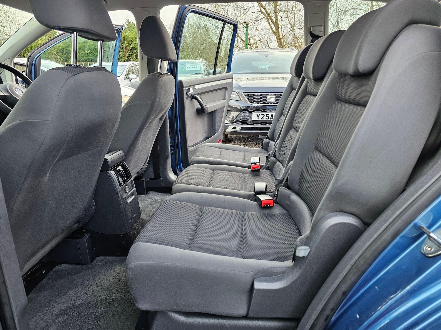 Used Volkswagen Touran 2014 for sale - 77559314: Photo 30