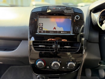 Used Renault Clio 2014 for sale - 79609197: Photo