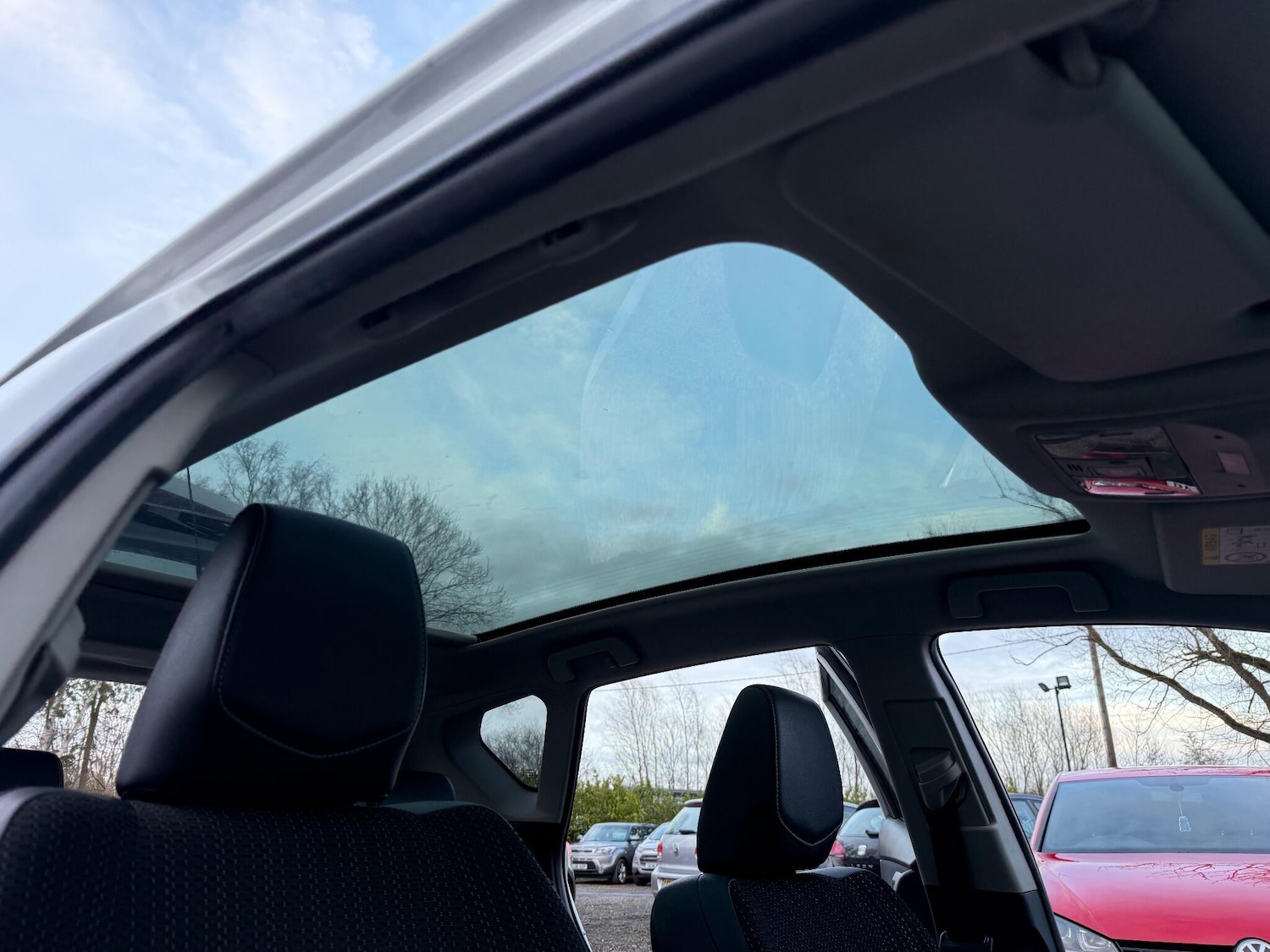 Used Toyota Auris 2015 for sale - 77470452: Photo 2