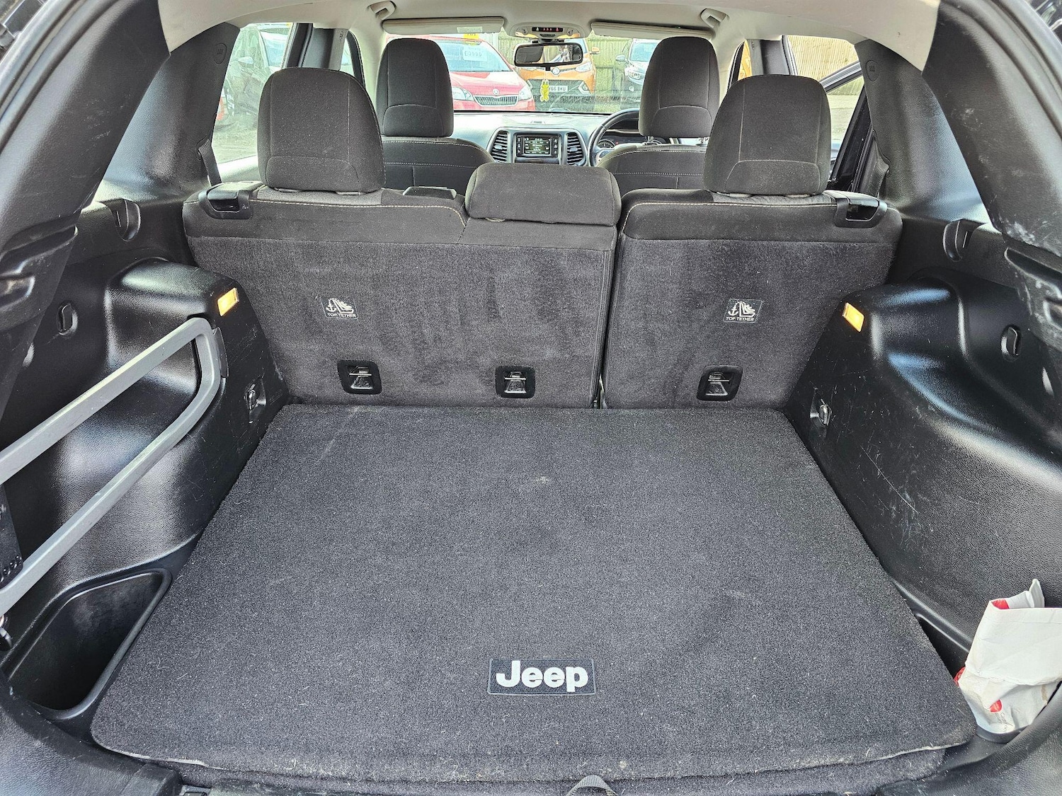 Used Jeep Cherokee 2015 for sale - 77469260: Photo 38