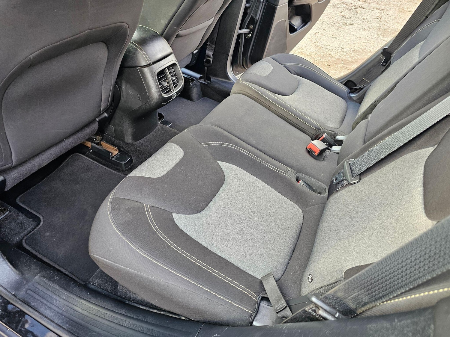 Used Jeep Cherokee 2015 for sale - 77469260: Photo 39