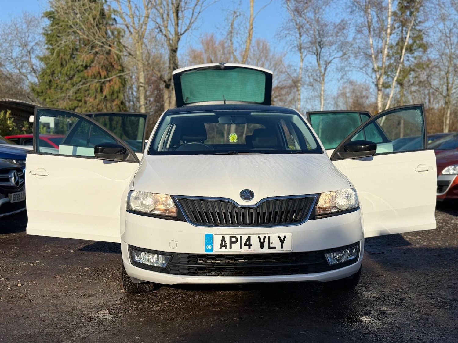 Used Skoda Rapid Spaceback 2014 for sale - 77470471: Photo 2