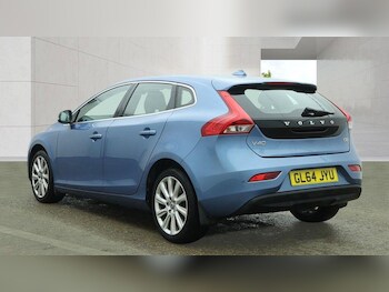 Used Volvo V40 2014 for sale - 78429881: Photo