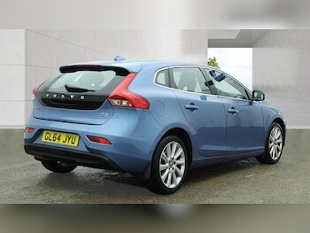 Used Volvo V40 2014 for sale - 78429881: Photo