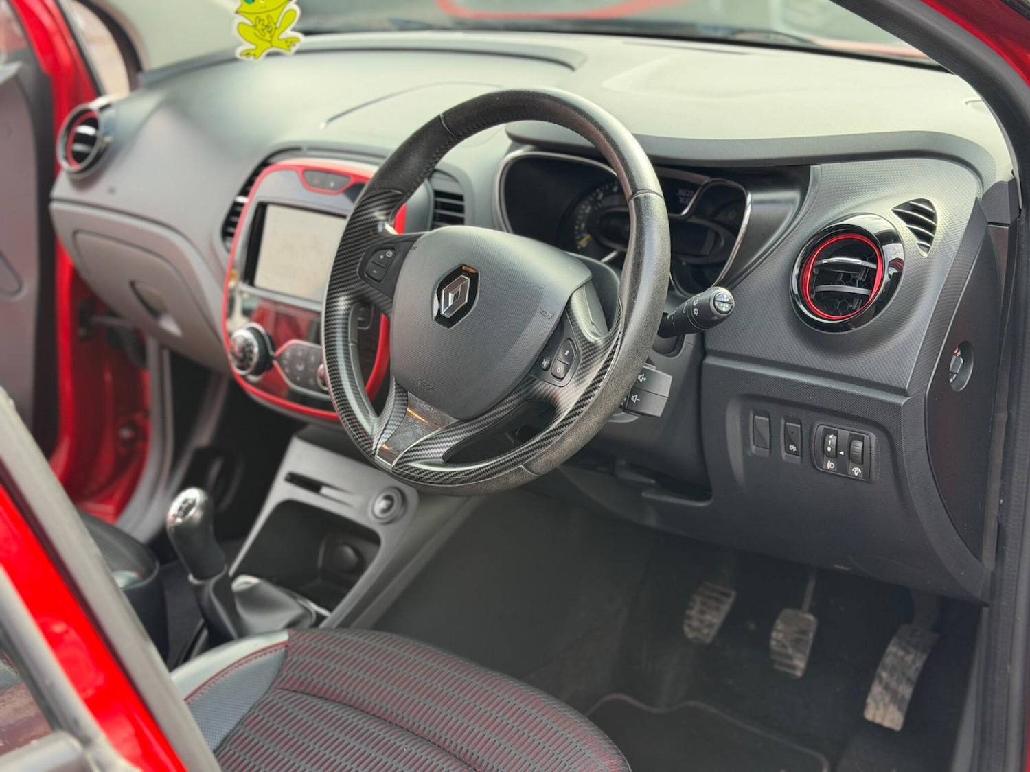 Used Renault Captur 2014 for sale - 77468625: Photo 25