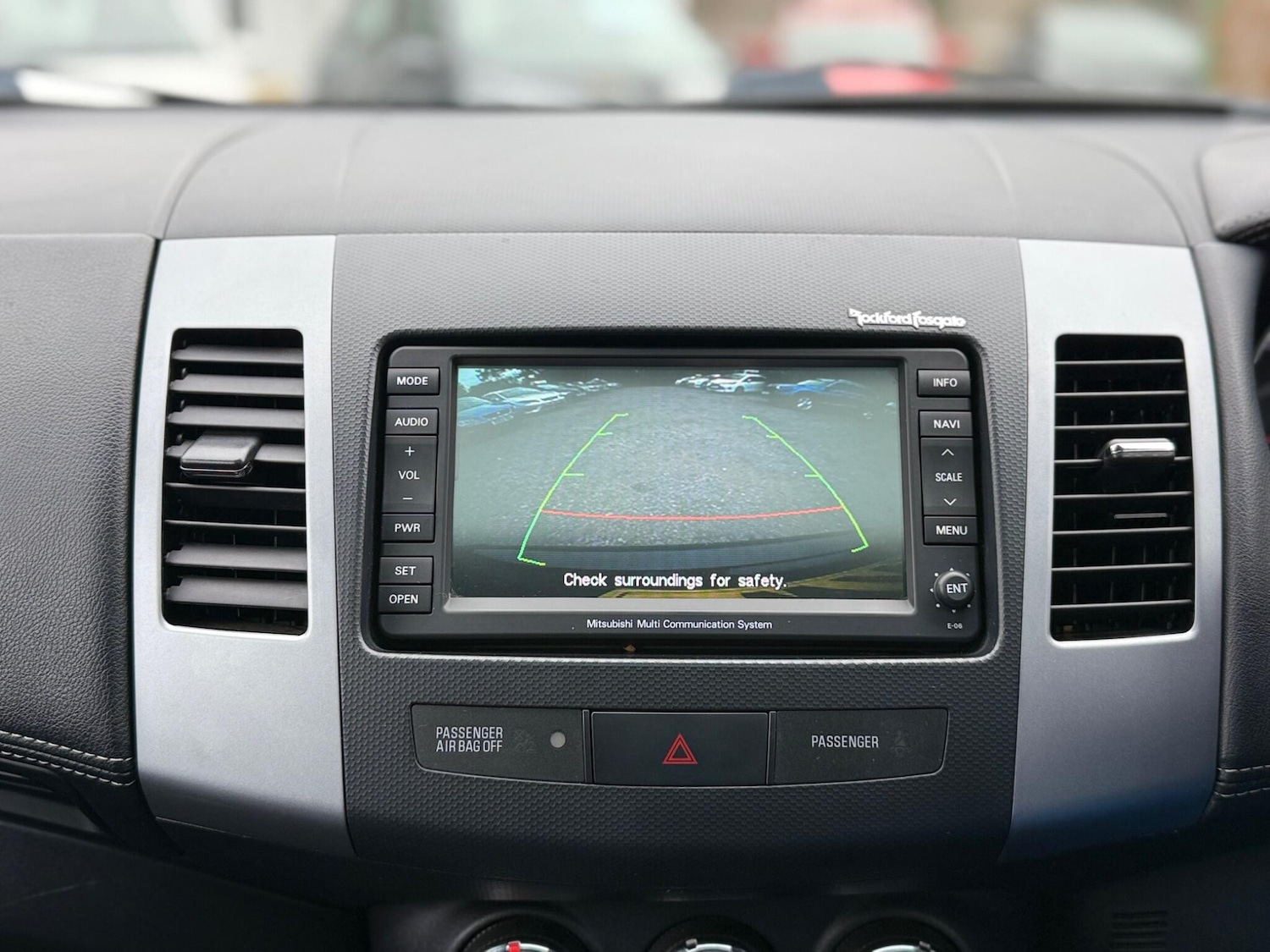 Used Mitsubishi Outlander 2012 for sale - 77470469: Photo 2