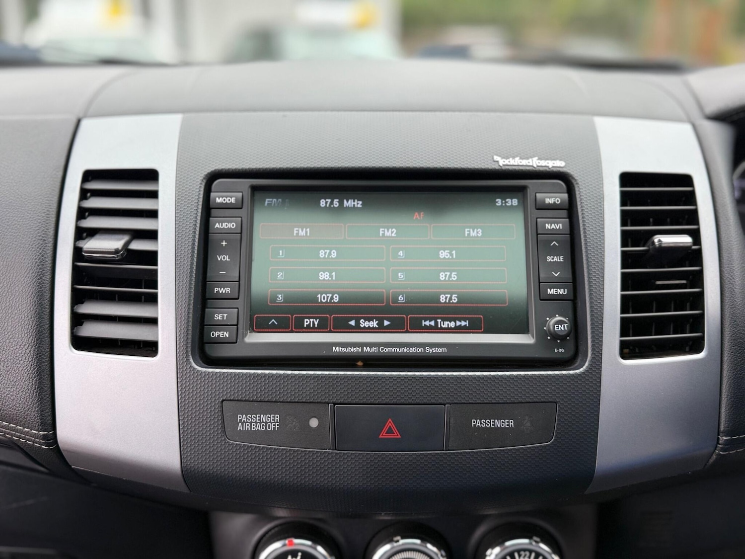 Used Mitsubishi Outlander 2012 for sale - 77470469: Photo 20