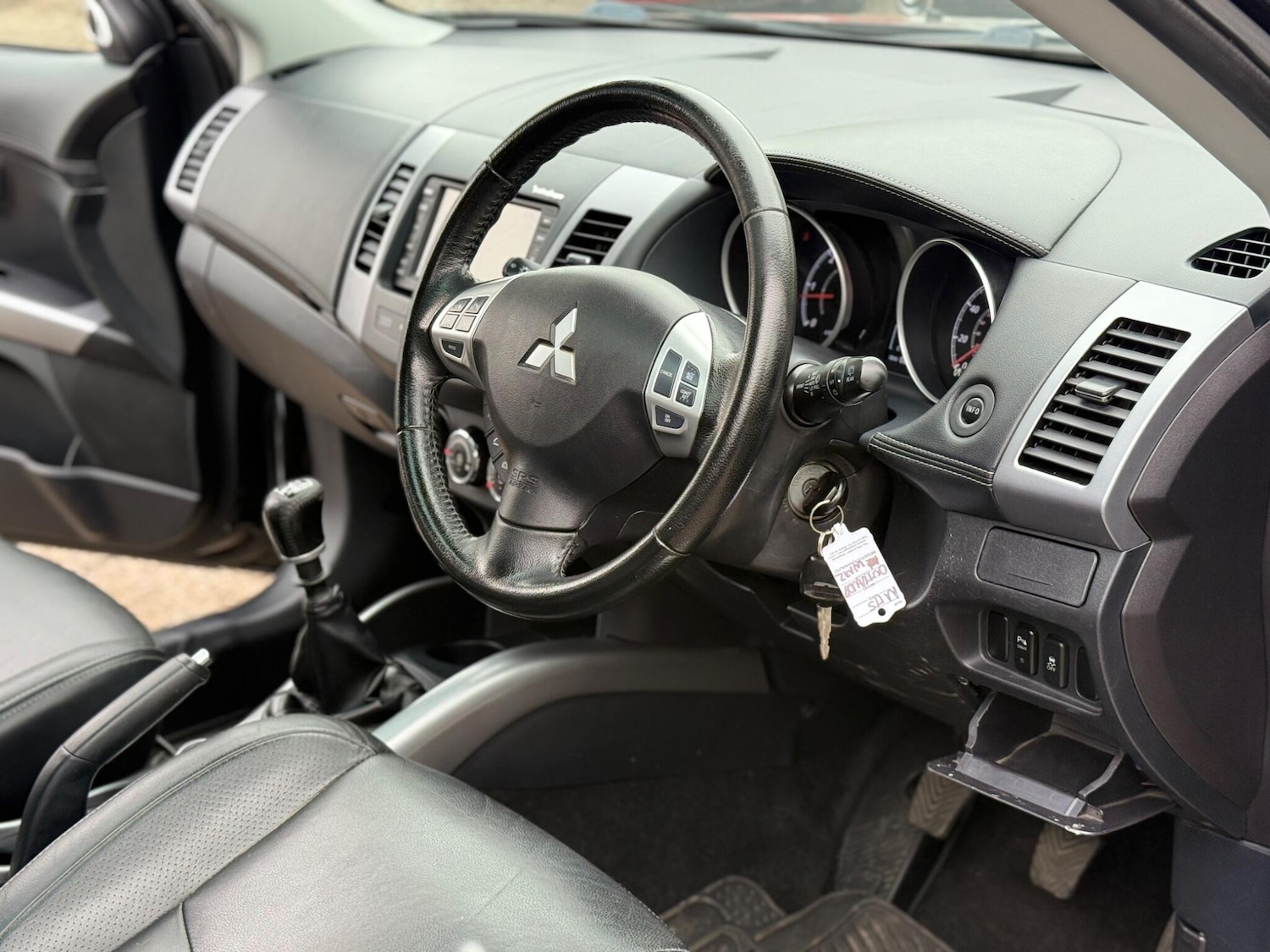 Used Mitsubishi Outlander 2012 for sale - 77470469: Photo 26